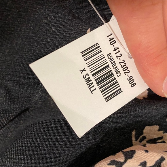 Abercrombie and Fitch Long Sleeve Blouse (S: XS) - Picture 4 of 5